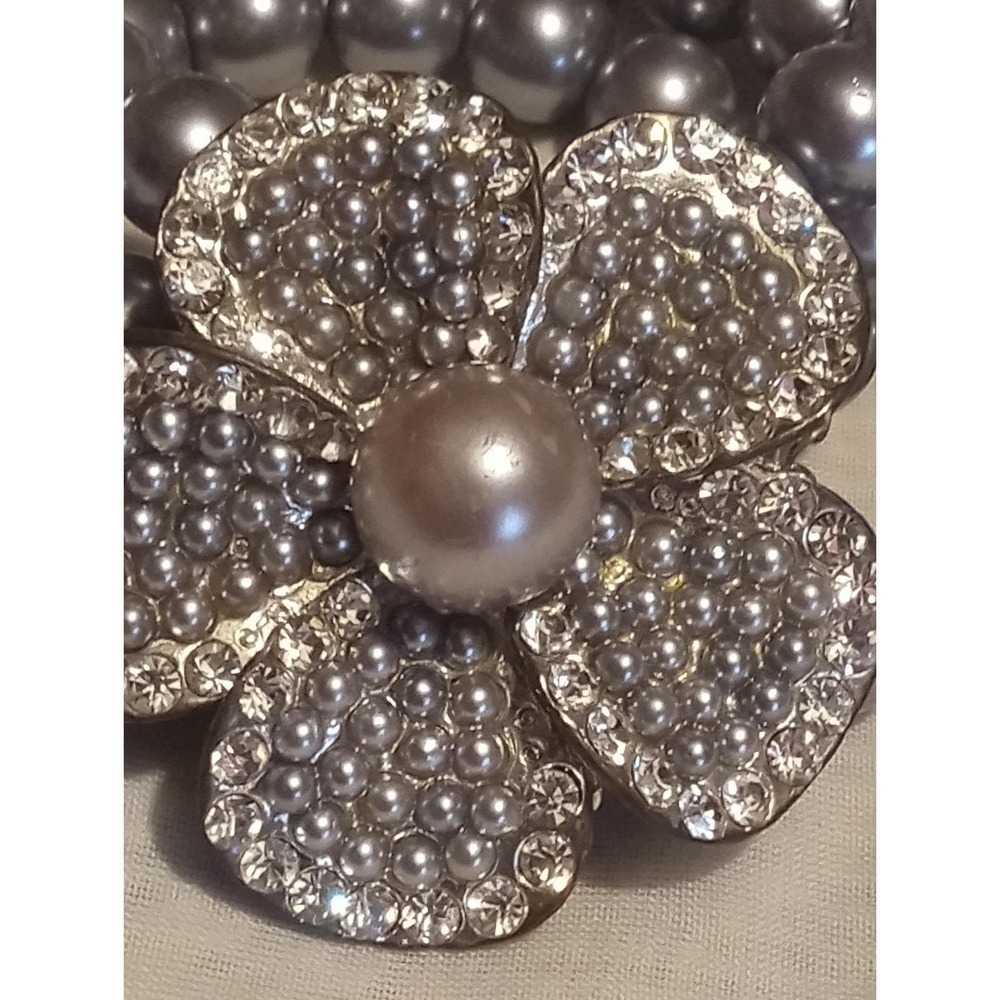 Vintage Gray Faux Pearl And Rhinestone Flower Bracelet Wedding Classic Elegant